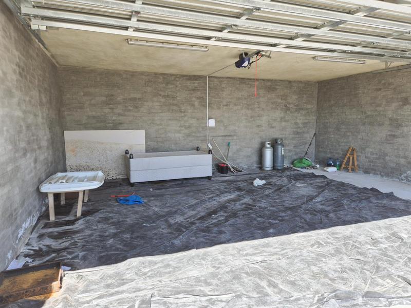 4 Bedroom Property for Sale in Perlemoenbaai Western Cape
